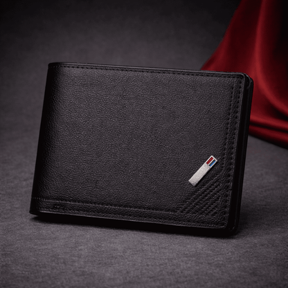 Portefeuille homme en cuir noir premium avec finitions élégantes et détail métallique, photo studio haut de gamme Novaleor