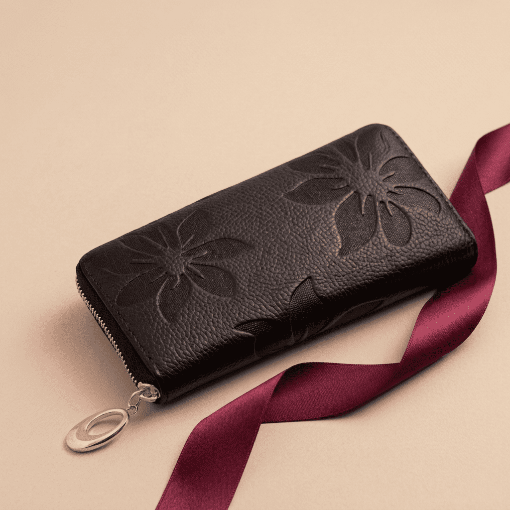 Portefeuille femme long cuir véritable motif floral café Maëlya avec ruban bordeaux — Novaleor