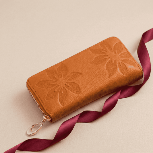Portefeuille femme long cuir véritable motif floral jaune terre Maëlya avec ruban bordeaux — Novaleor