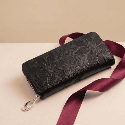Portefeuille femme long cuir véritable motif floral noir Maëlya avec ruban bordeaux — Novaleor
