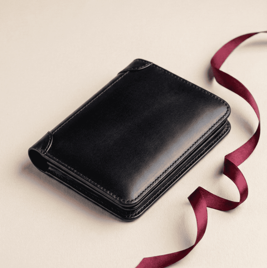 Portefeuille homme 2 volets cuir véritable RFID noir Théon avec ruban bordeaux — Novaleor