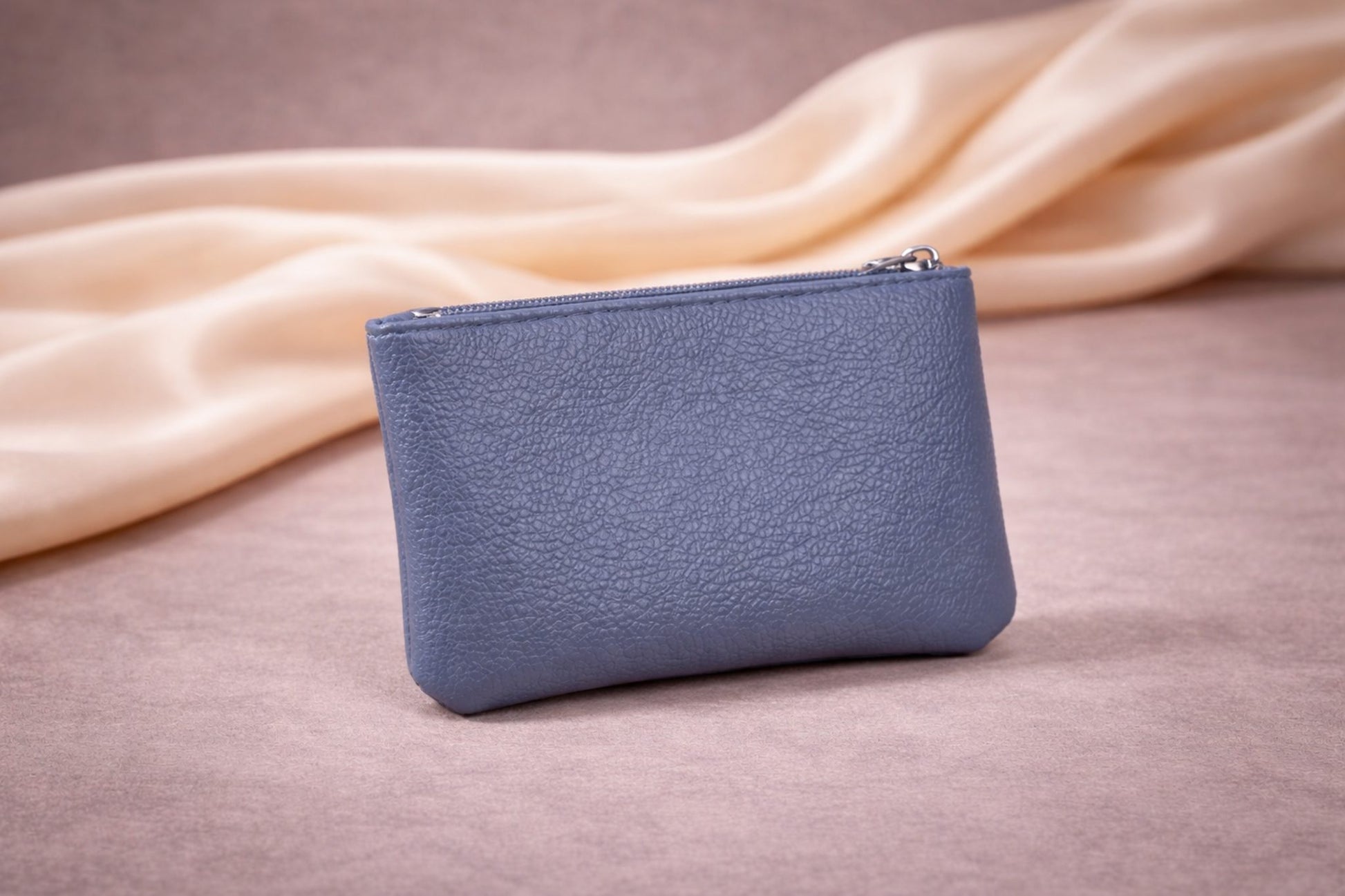 Porte-monnaie femme en cuir bleu Novaleor avec fermeture zippée – style minimaliste élégant