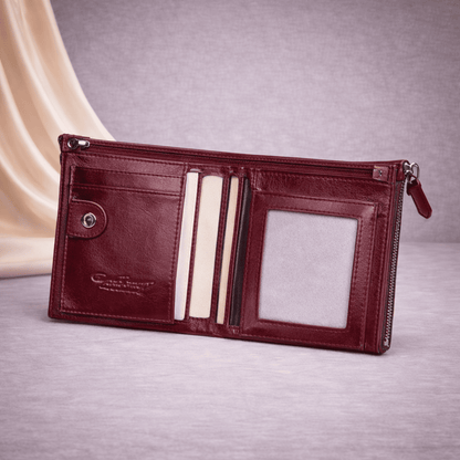 Intérieur du portefeuille femme en cuir avec rangements pour cartes et billets | Novaleor