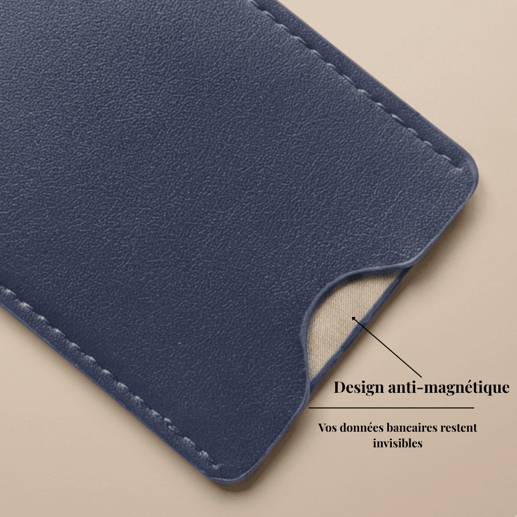 Protège-carte RFID bleu Novaleor détail design anti-magnétique — vos données bancaires restent invisibles